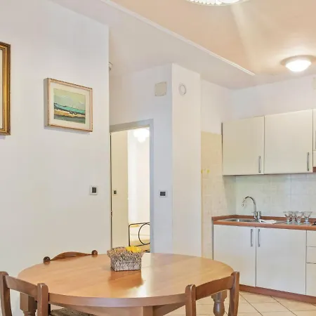Rustic Holiday In Rosolina With Beach View Appartamento