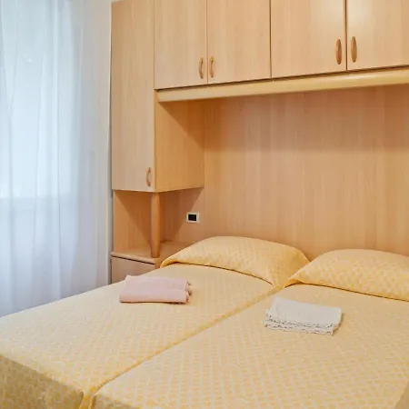 Appartamento Rustic Holiday In Rosolina With Beach View *